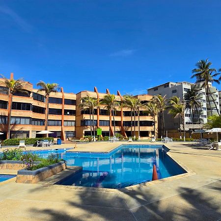 Tucacas, Frente Al Mar, Balcon, Piscina Y Playa Privada Daire Dış mekan fotoğraf