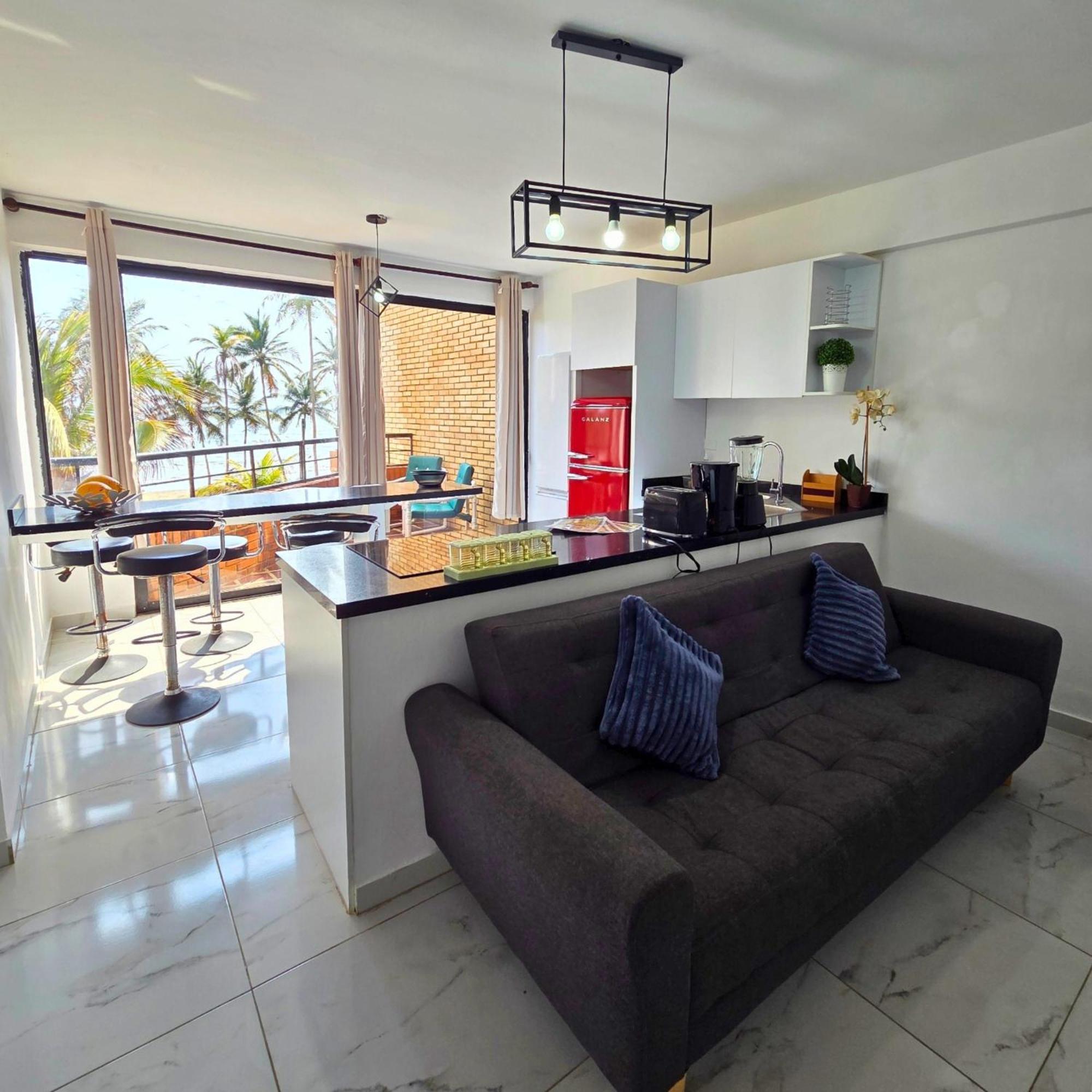 Tucacas, Frente Al Mar, Balcon, Piscina Y Playa Privada Daire Dış mekan fotoğraf