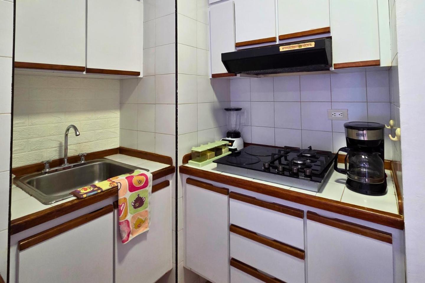 Tucacas, Frente Al Mar, Balcon, Piscina Y Playa Privada Daire Dış mekan fotoğraf