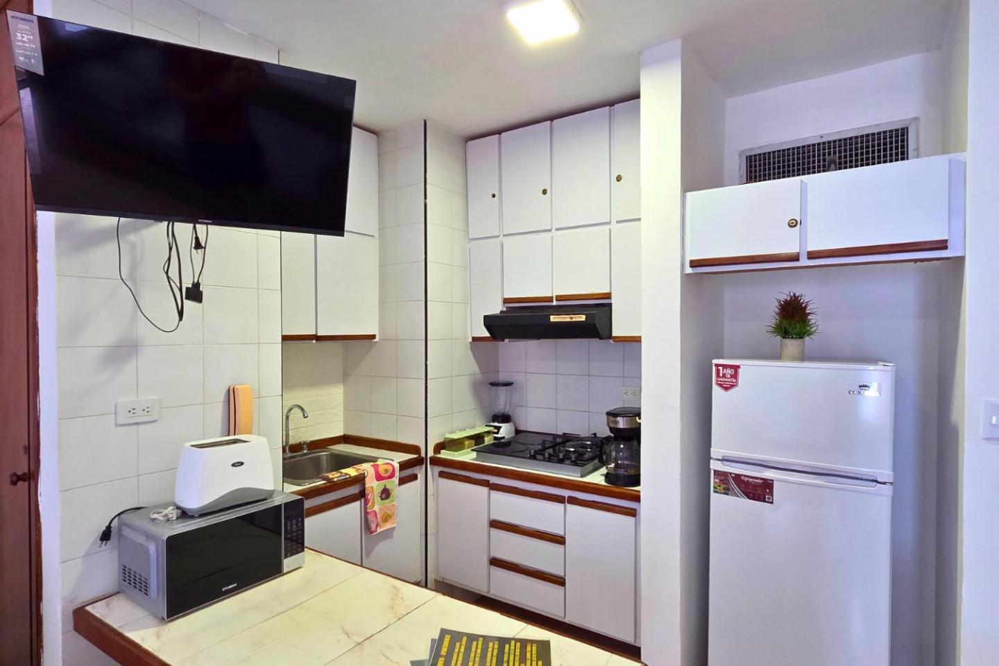 Tucacas, Frente Al Mar, Balcon, Piscina Y Playa Privada Daire Dış mekan fotoğraf